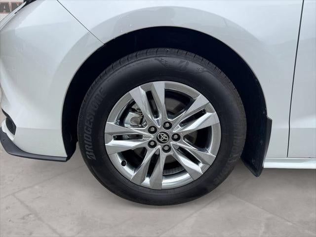 2025 Toyota Sienna XLE 7 Passenger