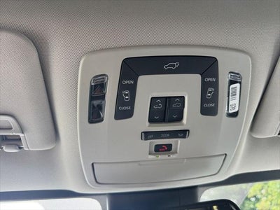 2025 Toyota Sienna XLE 7 Passenger