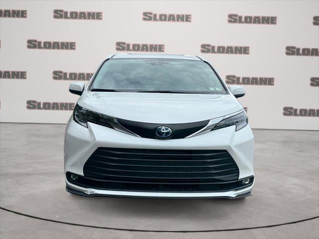 2025 Toyota Sienna XLE 7 Passenger