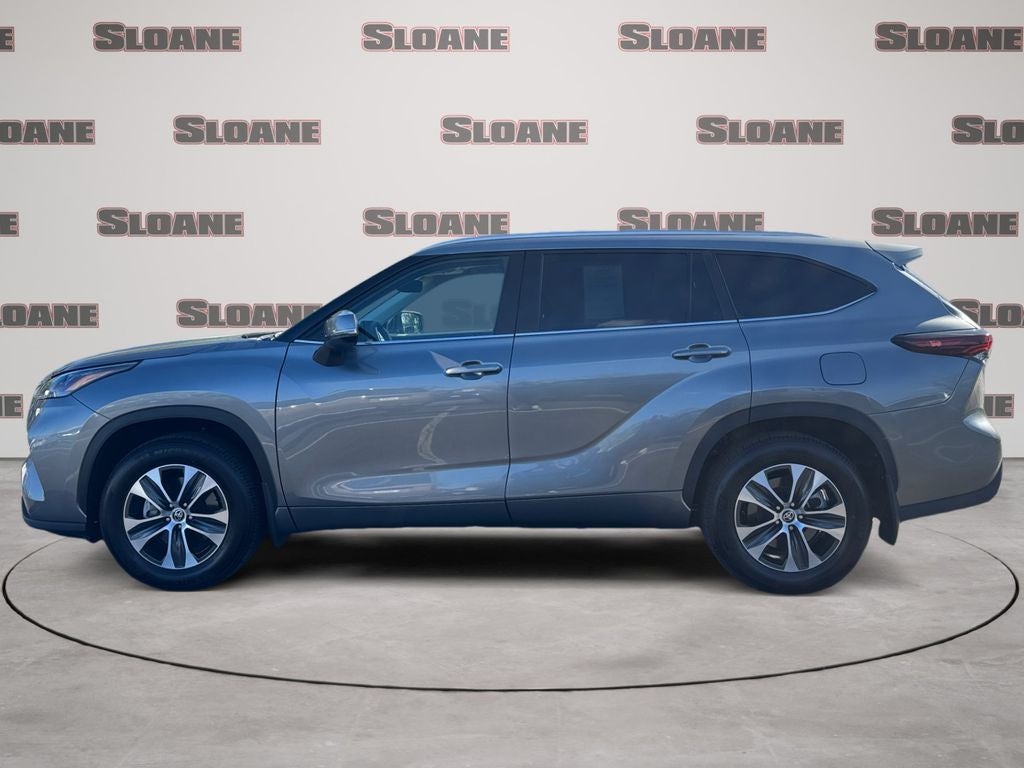 2026 Toyota HIGHLANDER XLE