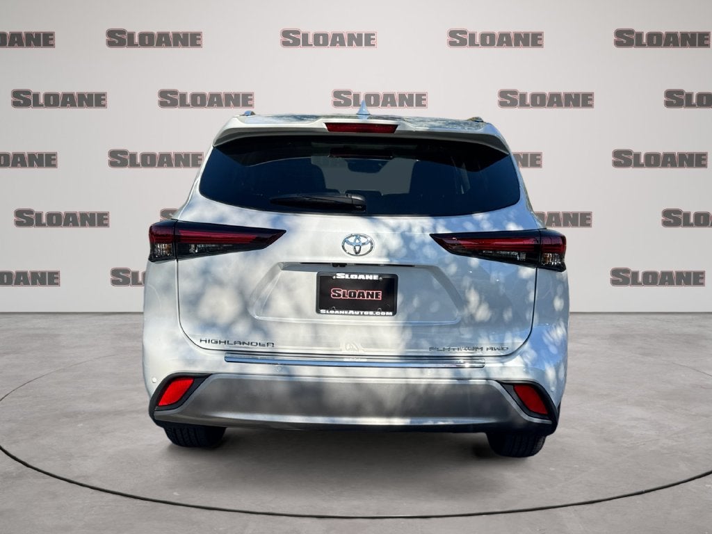 2026 Toyota Highlander Platinum