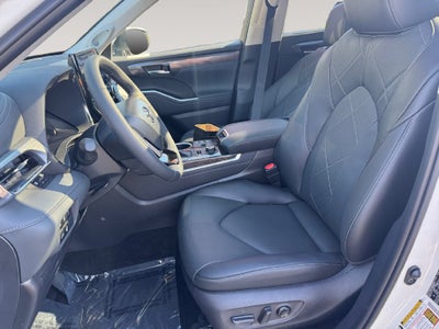 2026 Toyota Highlander Platinum