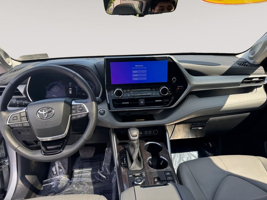 2023 Toyota Highlander Platinum
