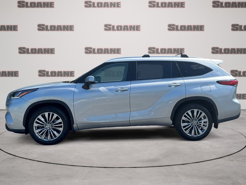 2023 Toyota Highlander Platinum