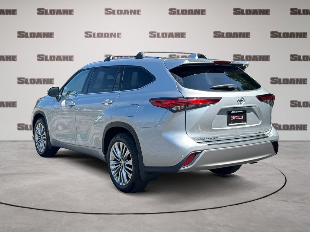 2023 Toyota Highlander Platinum
