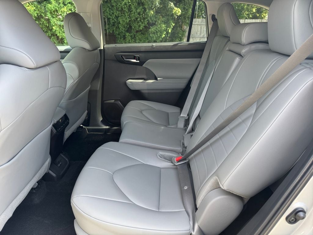 2024 Toyota Highlander XLE