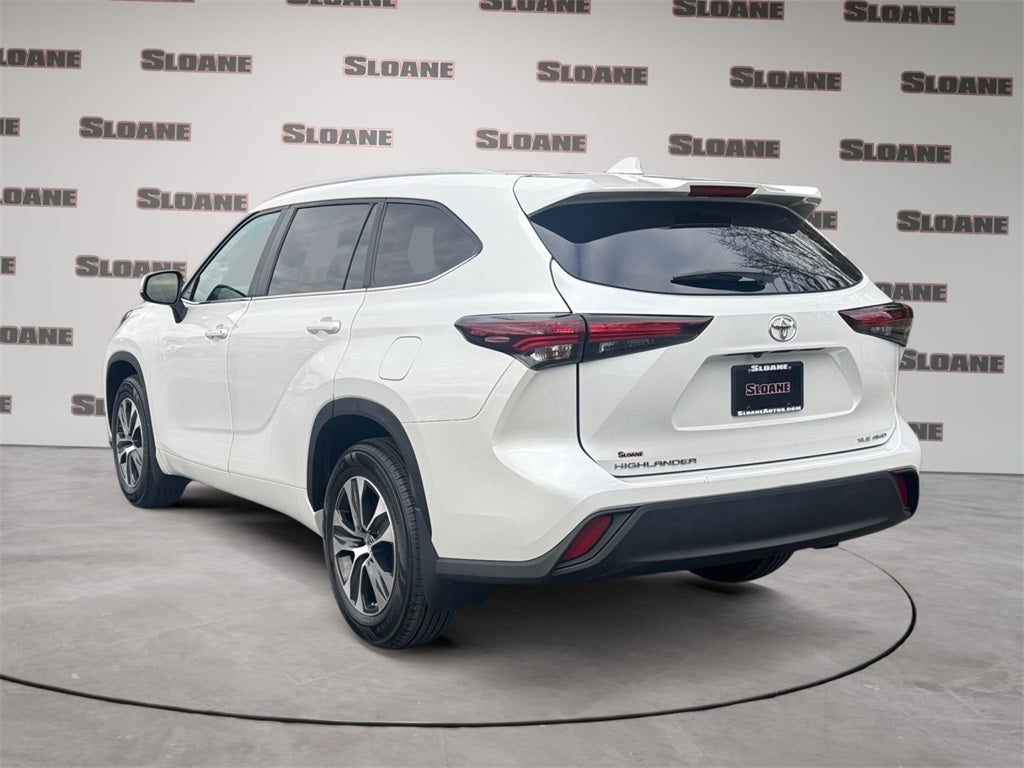 2024 Toyota HIGHLANDER XLE