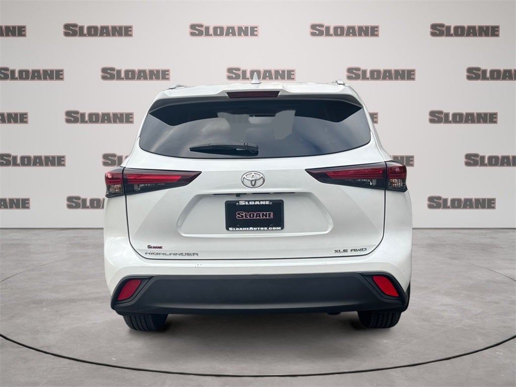 2024 Toyota HIGHLANDER XLE