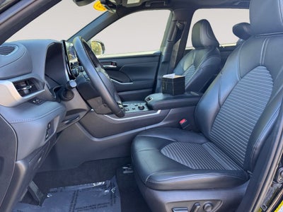 2023 Toyota HIGHLANDER XSE