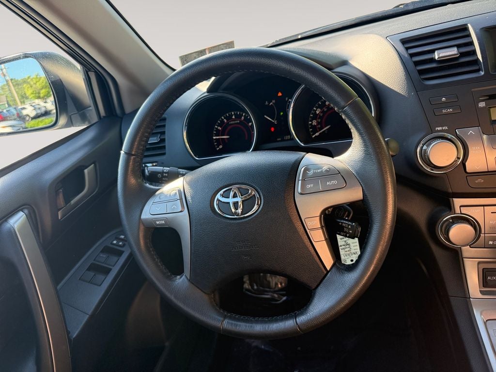 2010 Toyota HIGHLANDER SE