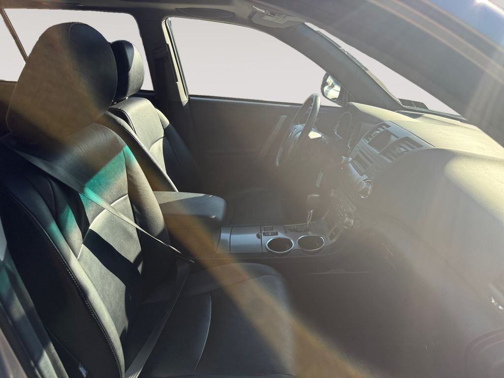 2010 Toyota HIGHLANDER SE