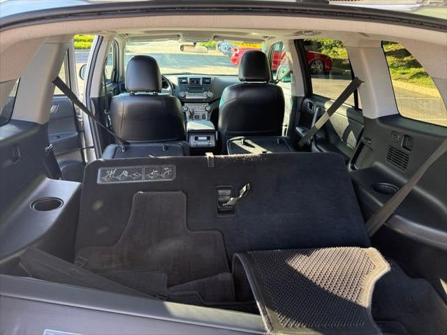 2010 Toyota HIGHLANDER SE