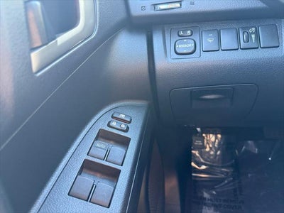 2010 Toyota HIGHLANDER SE