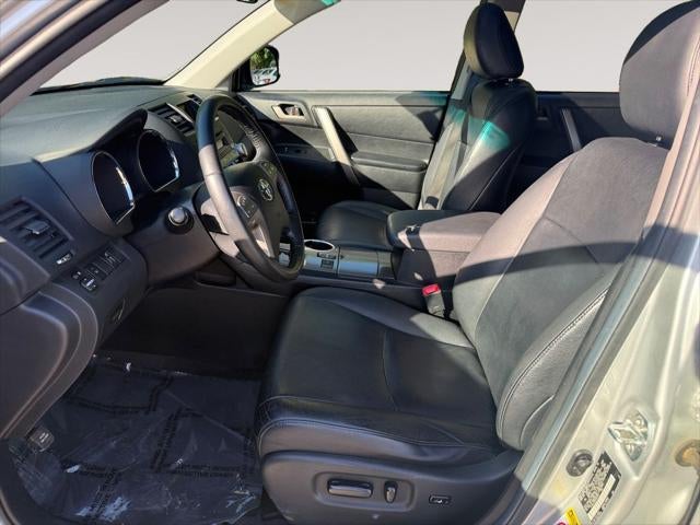 2010 Toyota HIGHLANDER SE