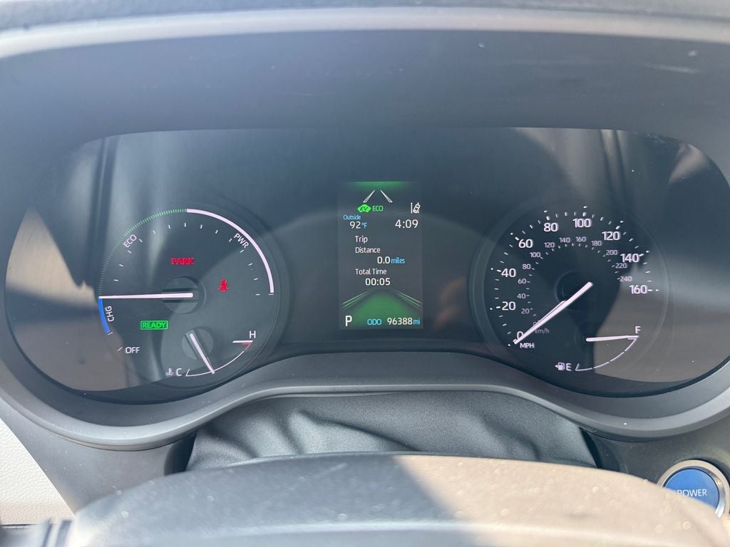 2022 Toyota Sienna LE 8 Passenger