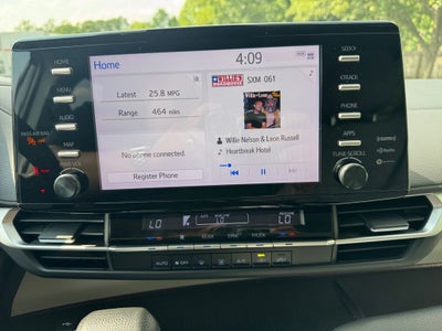 2022 Toyota Sienna LE 8 Passenger