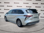 2021 Toyota Sienna LE 8 Passenger