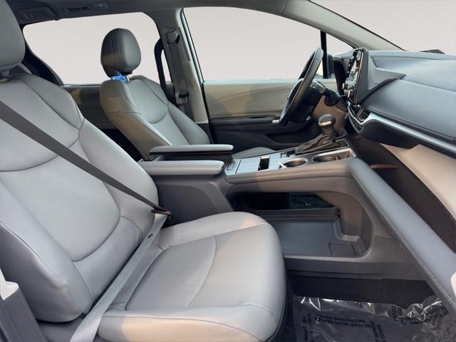 2024 Toyota SIENNA XLE AWD XLE 7 Passenger