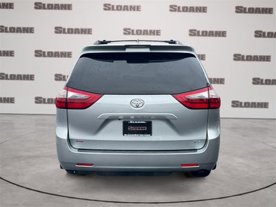 2020 Toyota SIENNA XLE 3.5L XLE