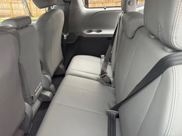 2020 Toyota SIENNA XLE 3.5L XLE