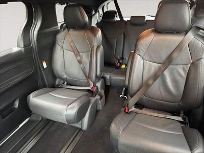 2025 Toyota Sienna Limited 7 Passenger