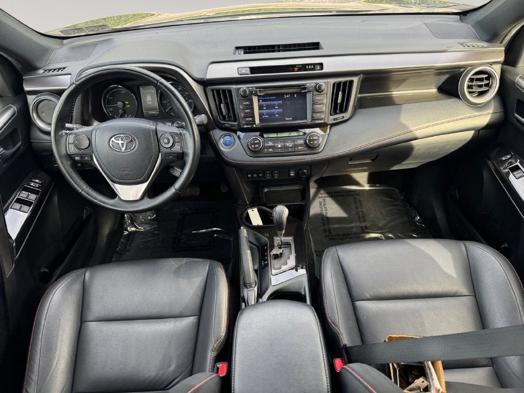 2018 Toyota RAV4 Hybrid SE