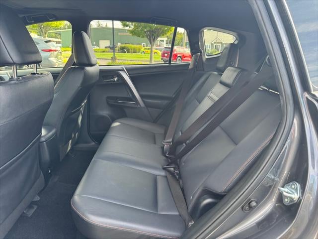 2018 Toyota RAV4 Hybrid SE