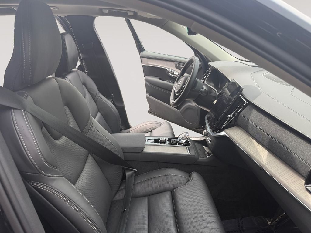 2025 Volvo XC90 B6 Ultra 2025.5