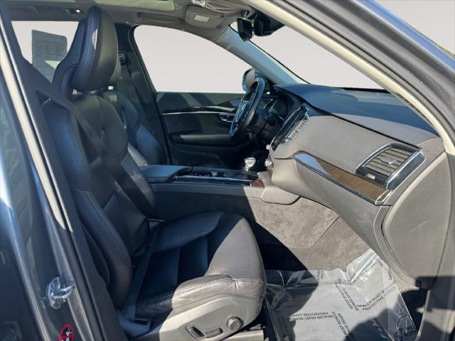 2018 Volvo XC90 T6 Momentum