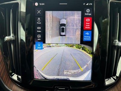 2024 Volvo XC60 B5 Plus Dark Theme