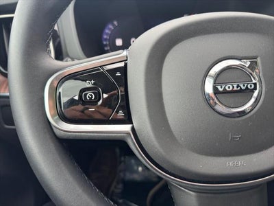 2024 Volvo XC60 B5 Plus Dark Theme