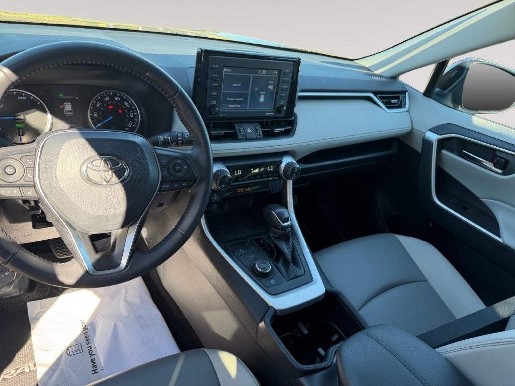 2022 Toyota RAV4 Hybrid XLE Premium