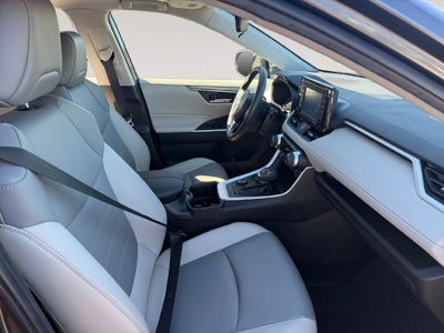 2022 Toyota RAV4 Hybrid XLE Premium