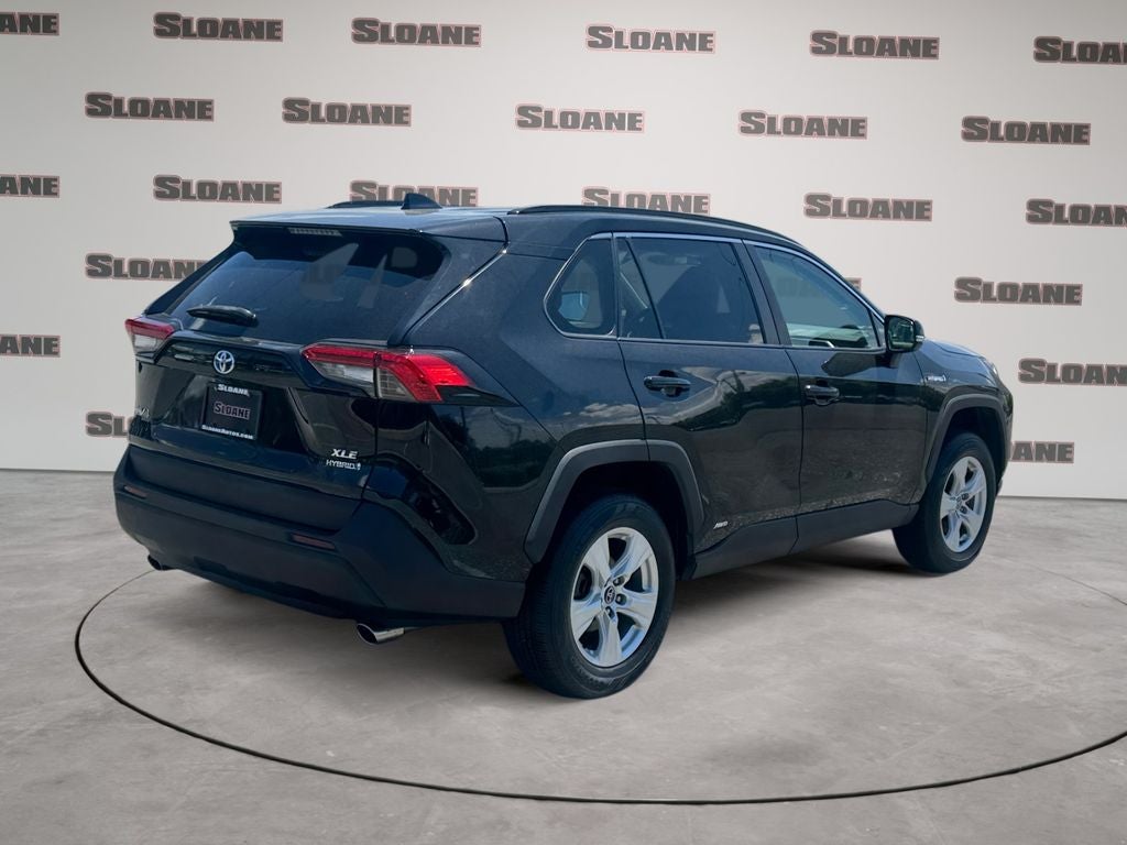 2021 Toyota RAV4 Hybrid XLE