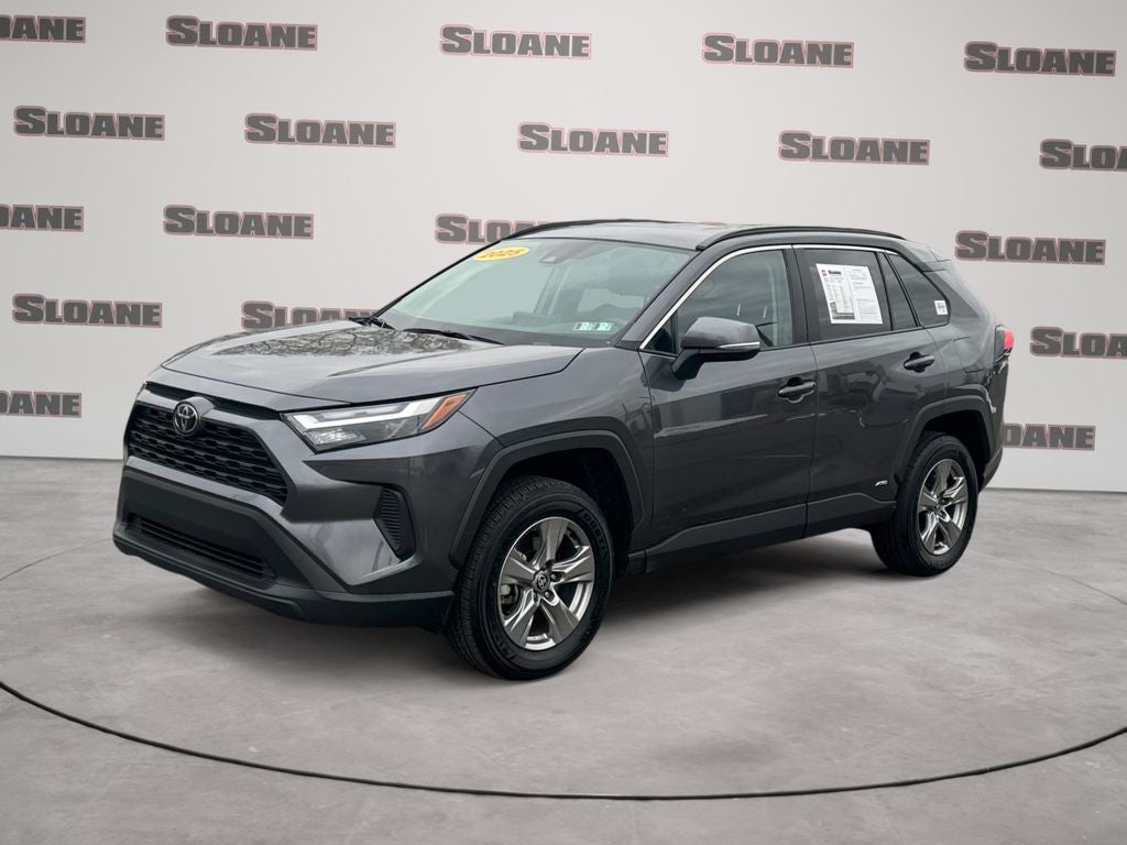 2025 Toyota RAV4 Hybrid XLE