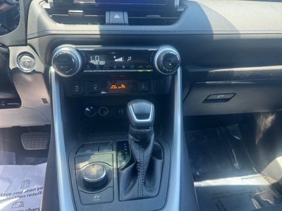 2023 Toyota RAV4 Hybrid SE
