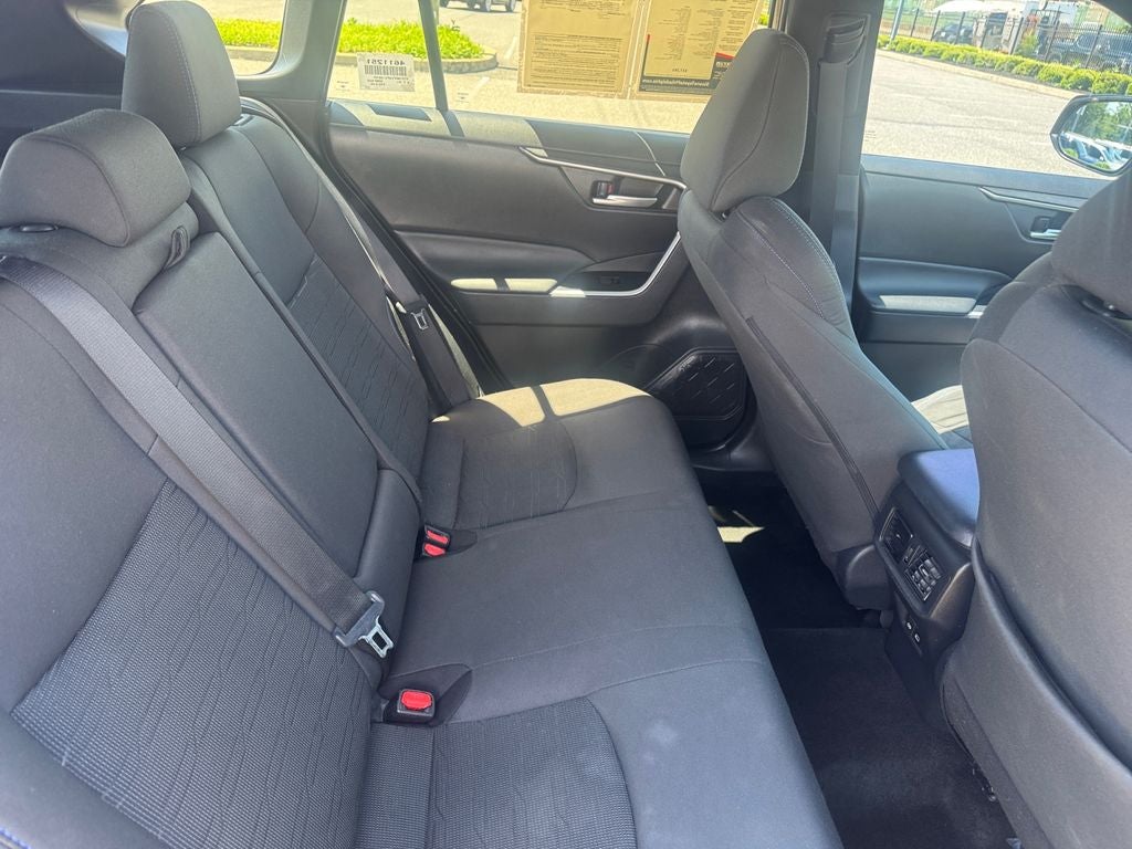 2023 Toyota RAV4 Hybrid SE