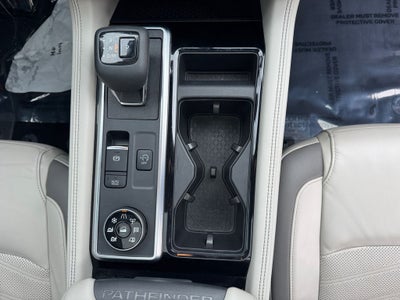 2022 Nissan Pathfinder Platinum