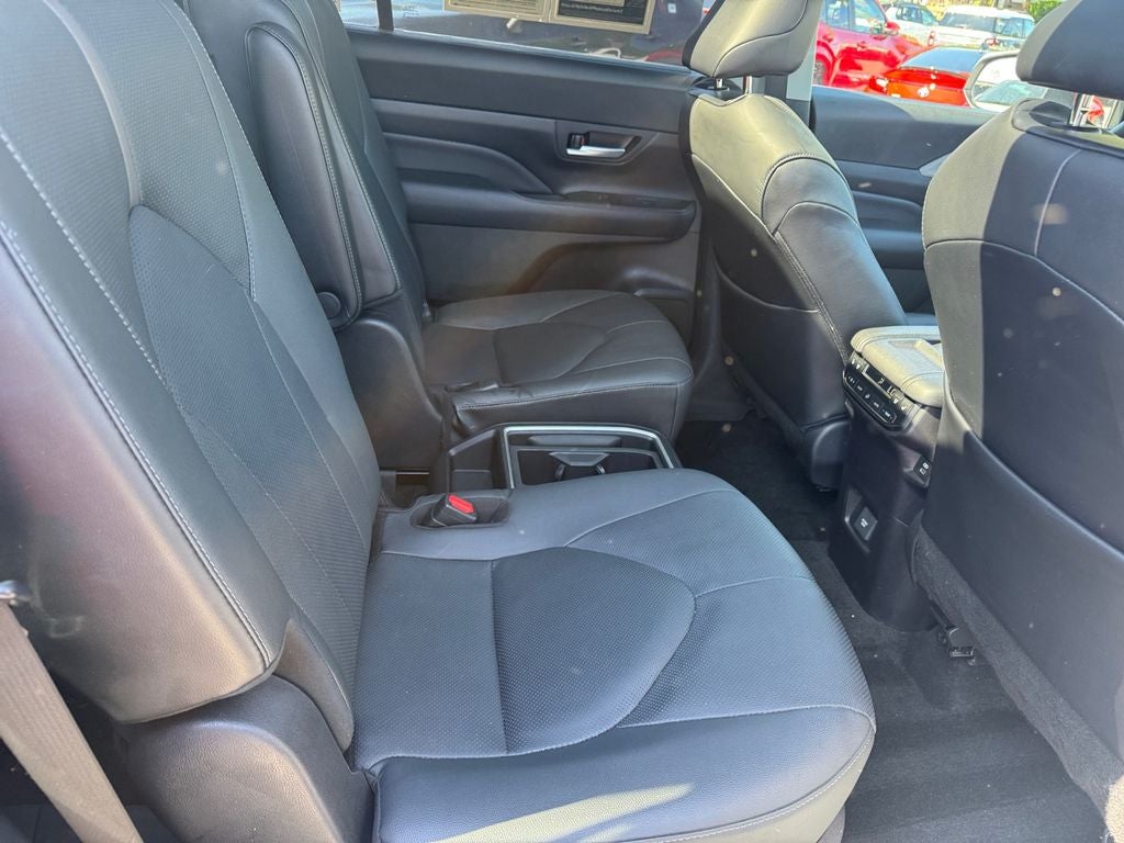 2024 Toyota Grand Highlander Platinum