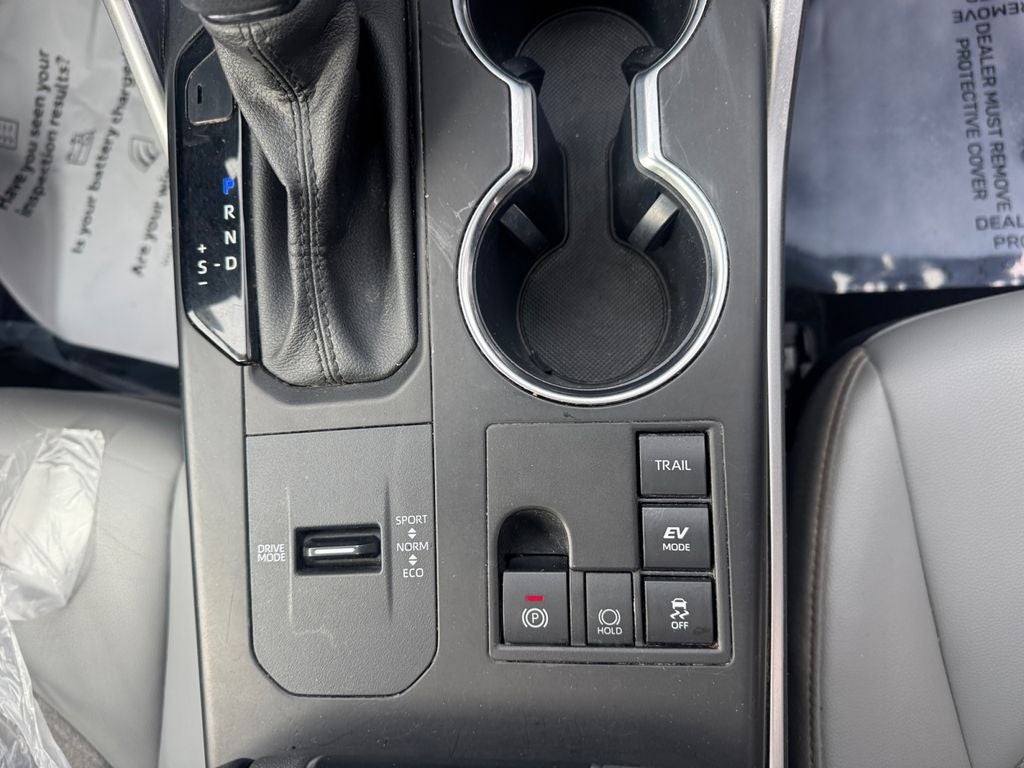 2023 Toyota Highlander Hybrid Bronze Edition