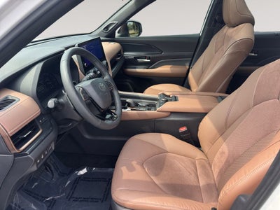 2025 Toyota Grand Highlander Hybrid MAX Platinum