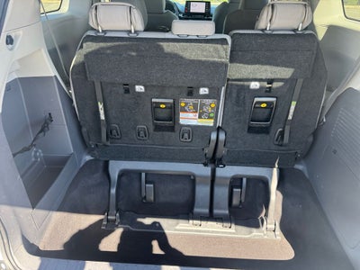 2024 Toyota Sienna LE 8 Passenger