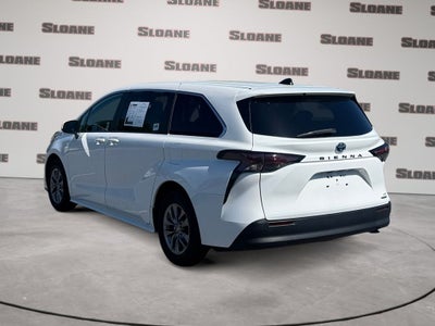 2024 Toyota Sienna LE 8 Passenger