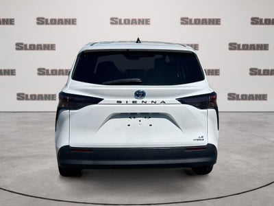 2024 Toyota Sienna LE 8 Passenger