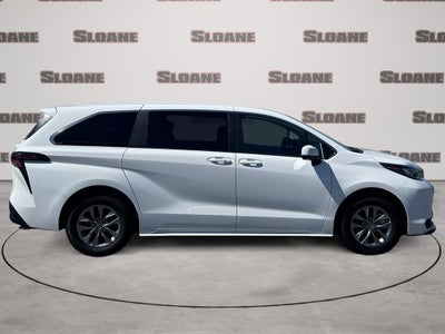 2024 Toyota Sienna LE 8 Passenger