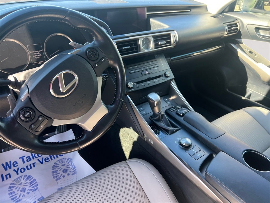 2016 Lexus IS 300