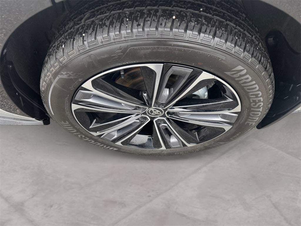 2024 Toyota bZ4X Limited