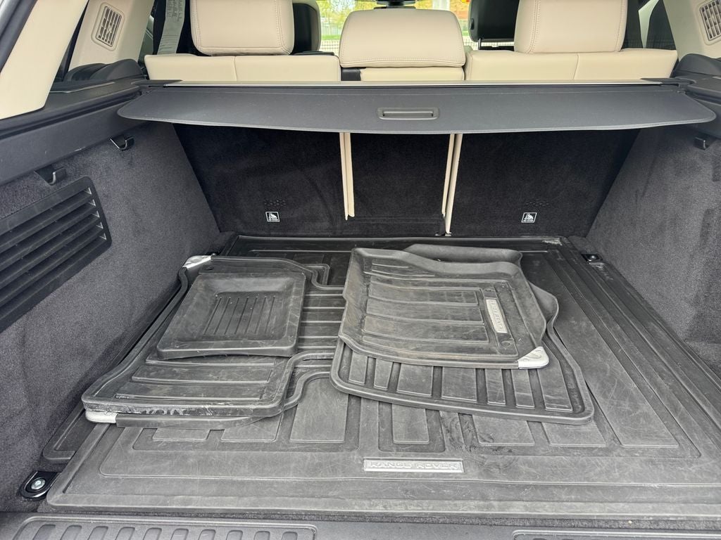 2022 Land Rover Range Rover Sport HSE Silver Edition