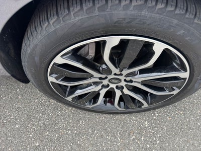 2022 Land Rover Range Rover Sport HSE Silver Edition