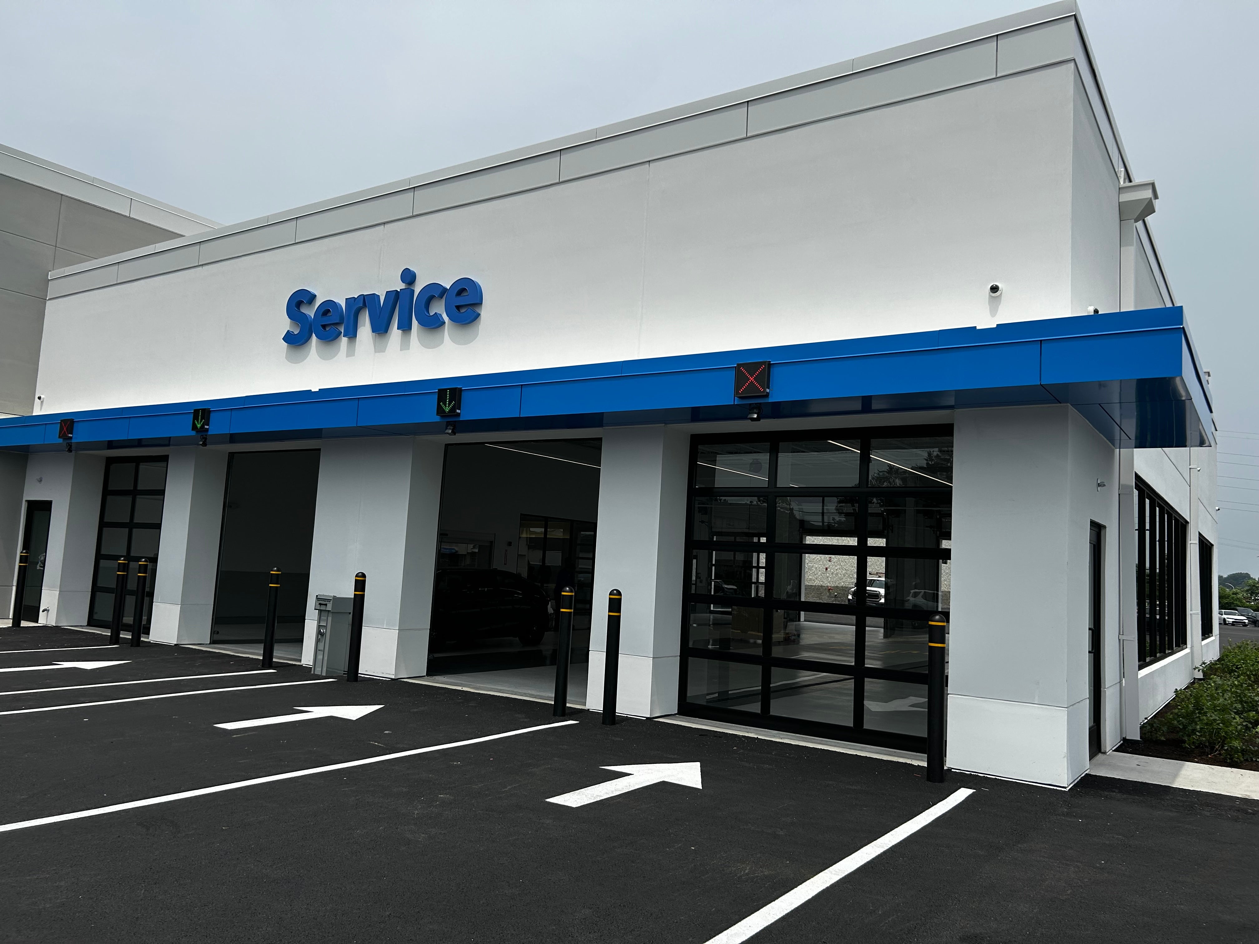 Entrance to the Sloane Honda Service Center.